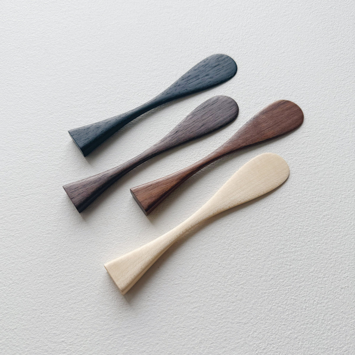 Spreading paddle squared handle