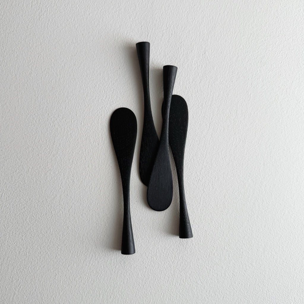 Spreading paddle rounded handle